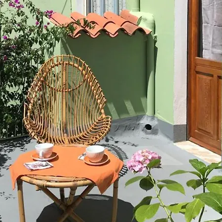 Casa Vacanze Zarinu Orgosolo Buitenkant foto