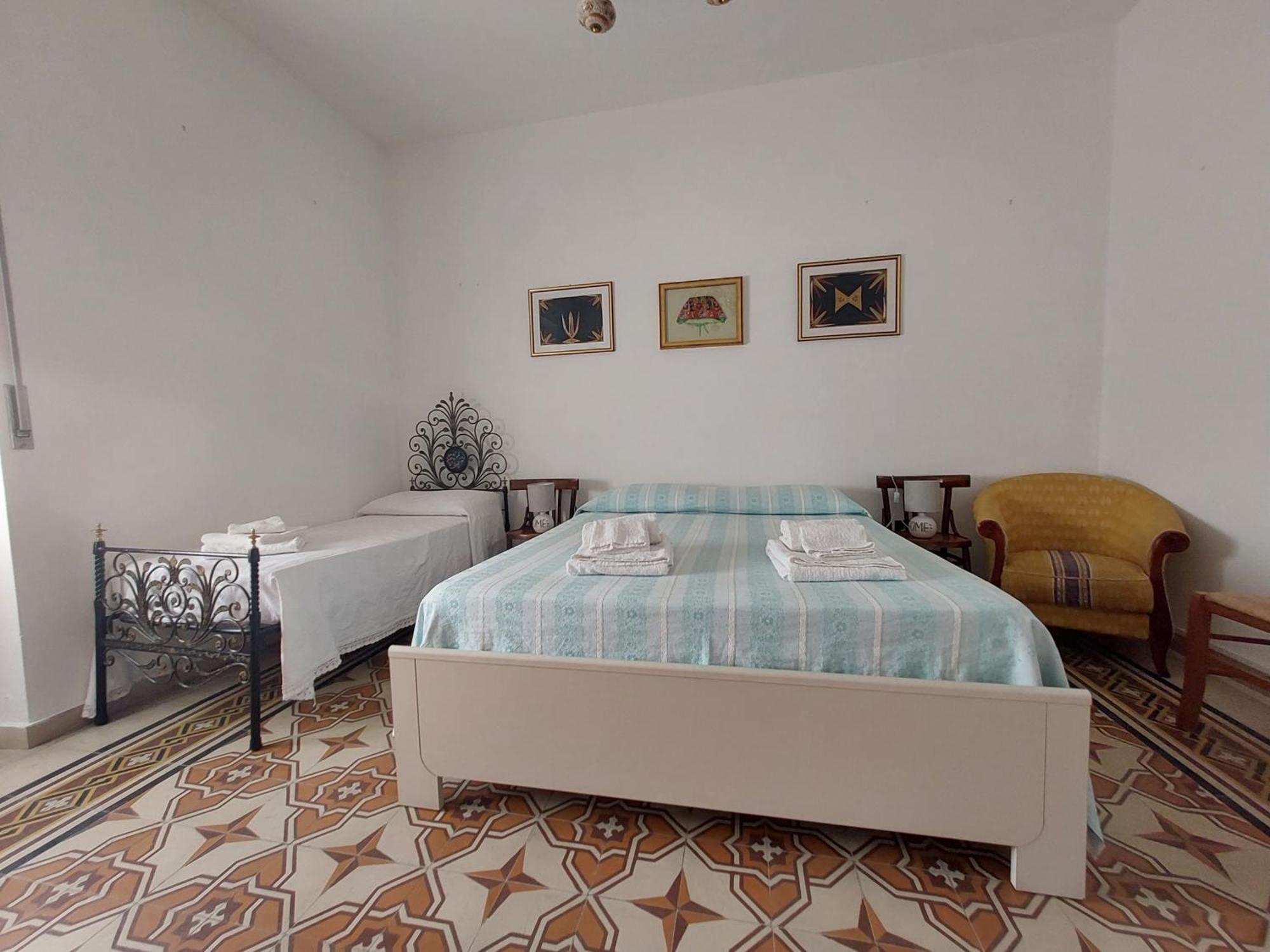 Zarinu Apartment