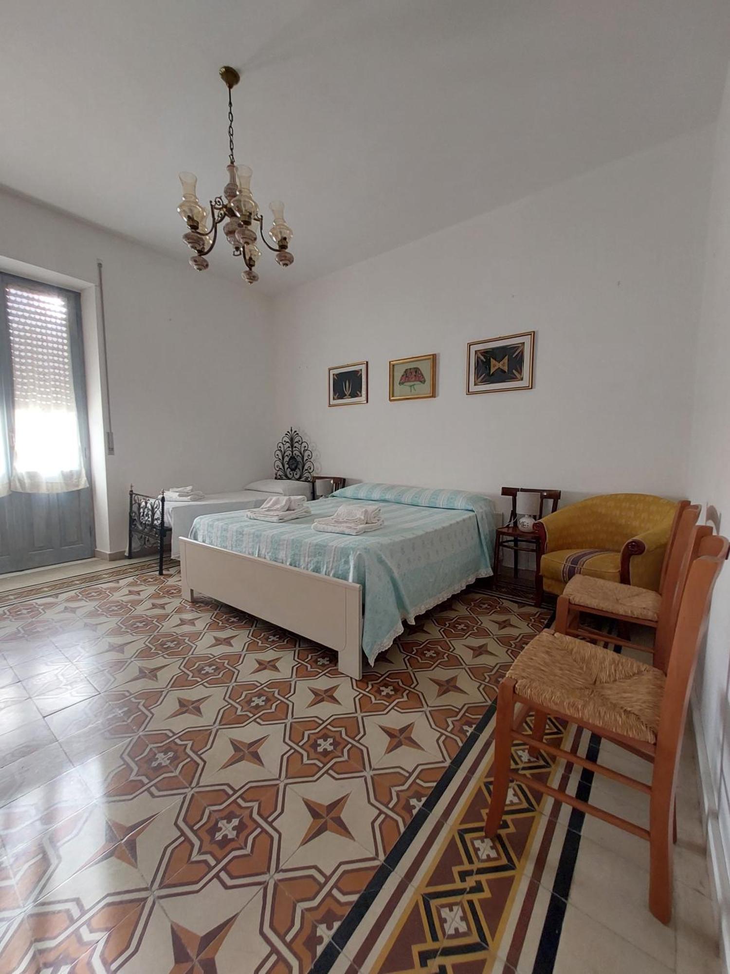 Zarinu Apartment *